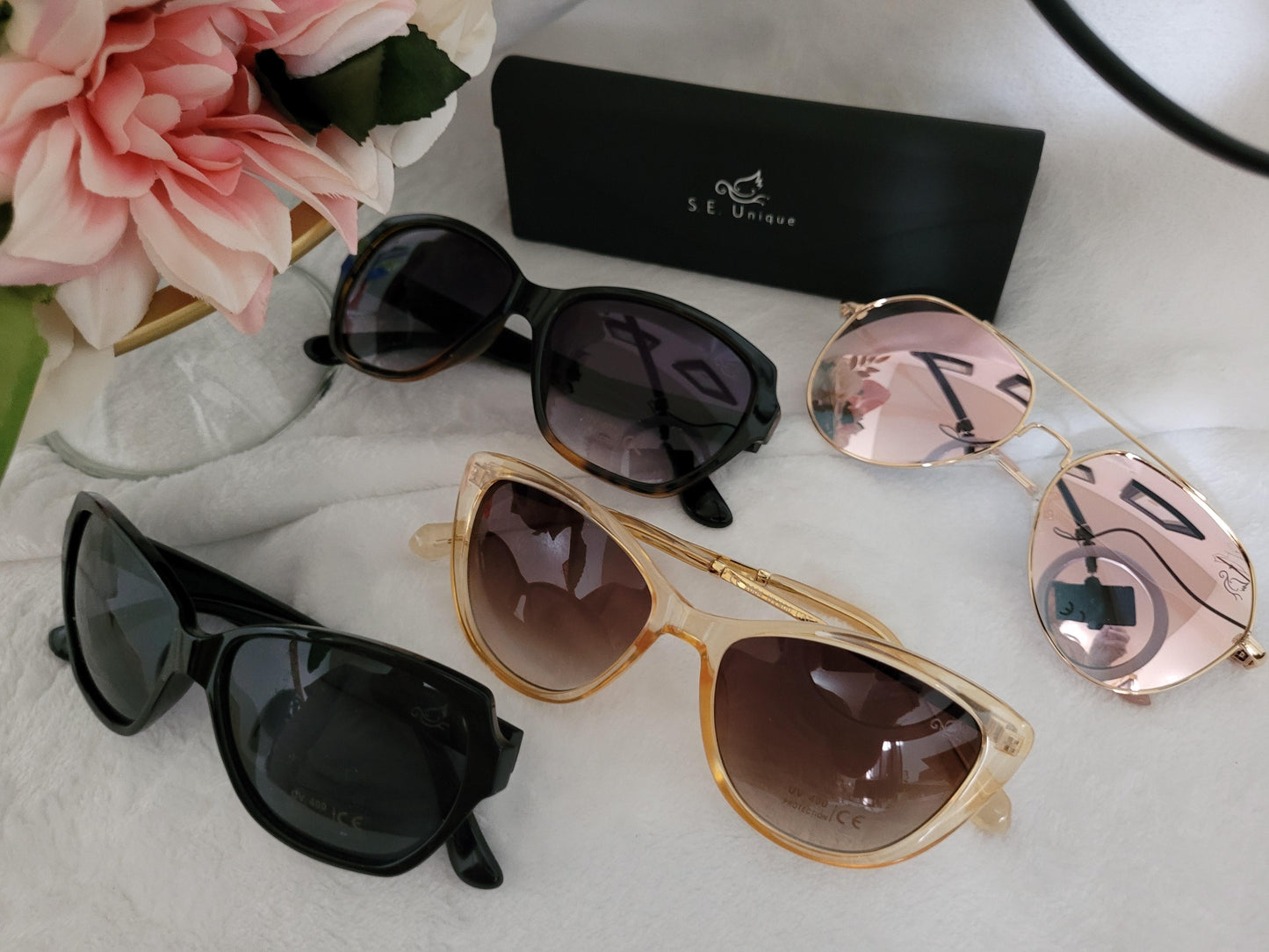 S.E. Unique Transparent Frame Sunglasses